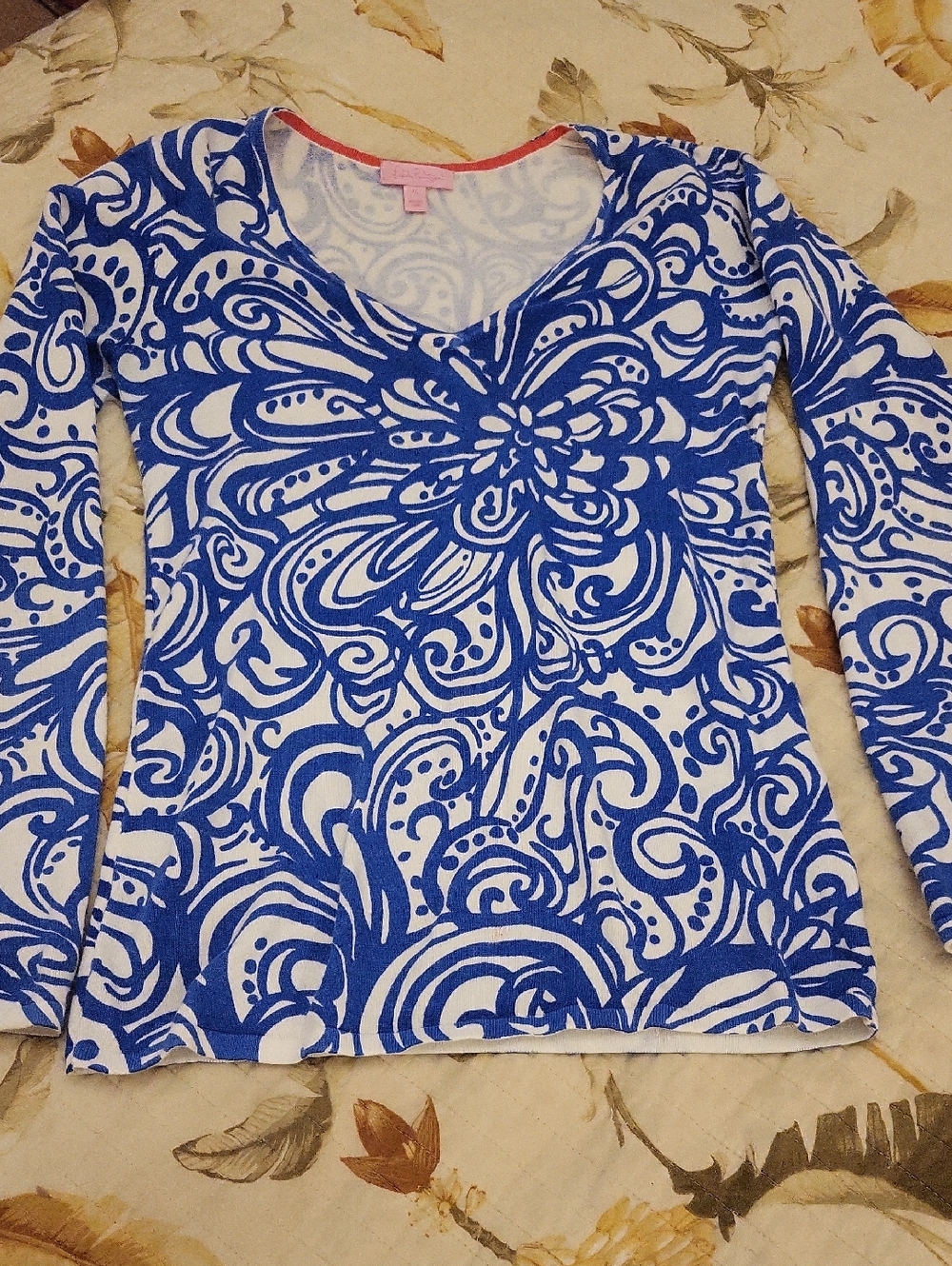 Lilly Pulitzer Blue & White Swirl V-Neck Long Sleeve Sweater